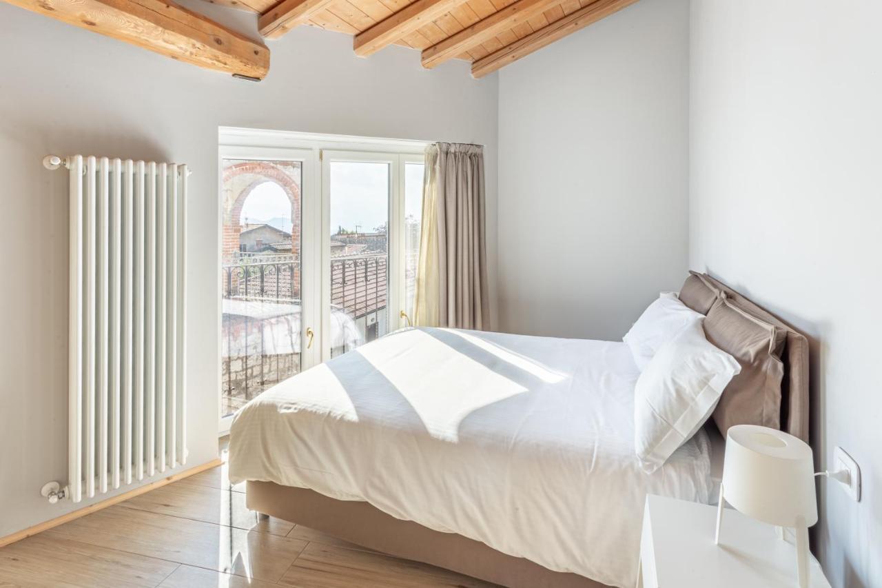La Posteria By Icasamia It Apartment Orino Exterior photo
